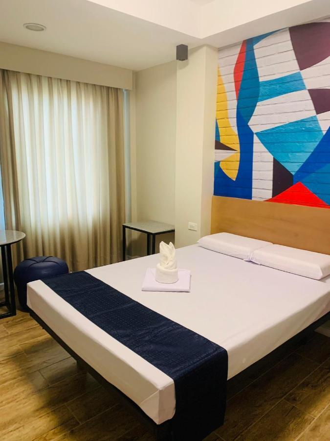 Sultana Ysabella Hotel And Event Las Piñas Εξωτερικό φωτογραφία